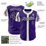Maillot de baseball authentique aux couleurs personnalisées, noir et blanc, avec 3 formes de bras violets Maillot de baseball authentique aux couleurs personnalisées, noir et blanc, avec 3 formes de bras violets